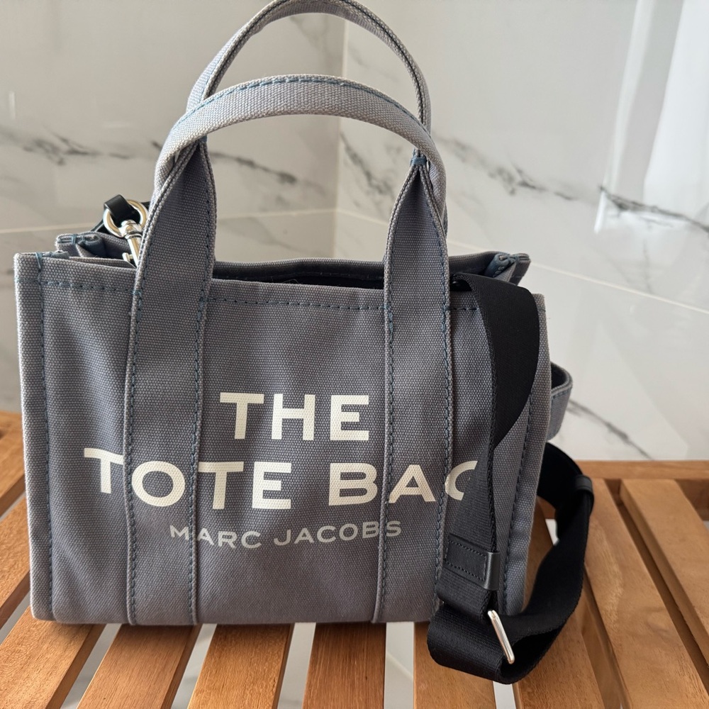 Marc Jacobs Gray Messenger Bag
